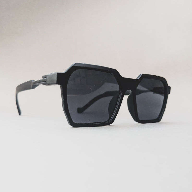 *Tomi Trio Bundle: Watche, SunglasseS & Wallet – Style Meets Savings!*